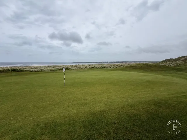 A last wide view of the dunes and the water from Carne.