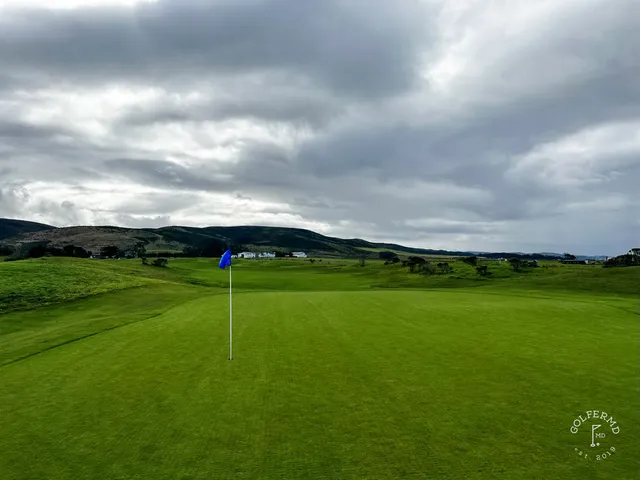 A fairway running toward the ocean at Half Moon Bay Golf Links Ocean Course.