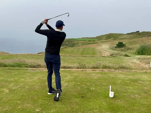 A fairway at Old Head continuing along the cliffs, with the Atlantic beside the hole.