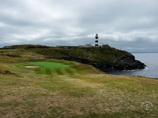 Another wide view of the cliffs and the Atlantic from Old Head.