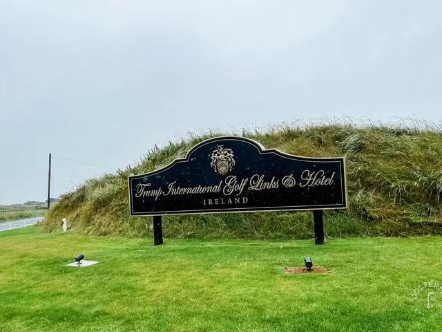 A fairway at Trump Doonbeg running through the dunes toward the Atlantic.